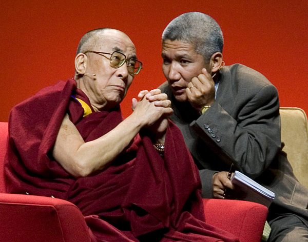 Dalai Lama Visits Seattle To Start US Tour